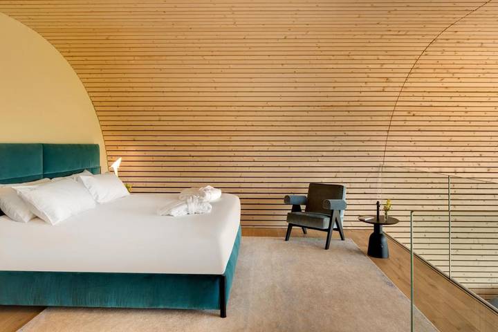 Location de vacances pour 2 personnes, avec vue ainsi que terrasse et piscine à Cabrières (Hérault) - 4