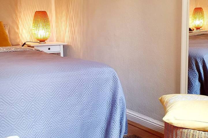 Ganze Wohnung, Geschmackvolle, sehr gut ausgestattete Ferienwohnung, ca 45 m2 in Solingen, Nrw in Solingen, Bergisches Land