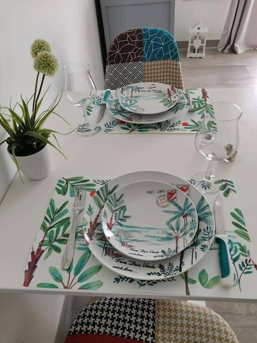 Gîte pour 2 personnes, avec terrasse et piscine à Uchaux - 3