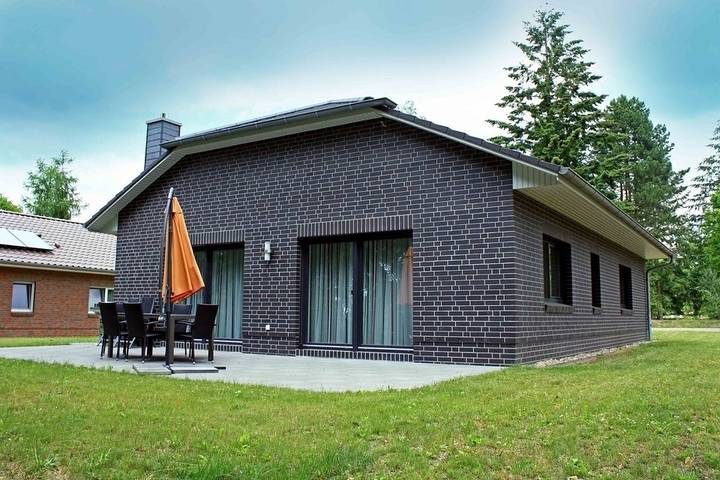 Ferienhaus für 4 Personen, mit Terrasse und Garten sowie Sauna in Malchow - 2
