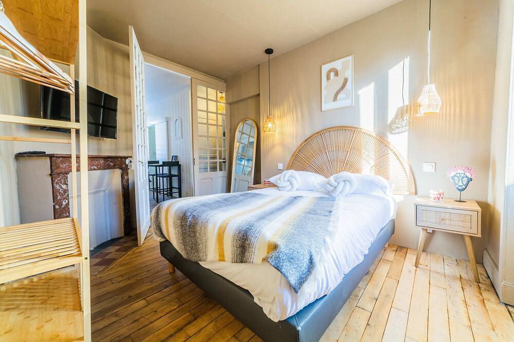 Entire apartment, Dali Droite in Brive-la-Gaillarde, Brive-la-Gaillarde region