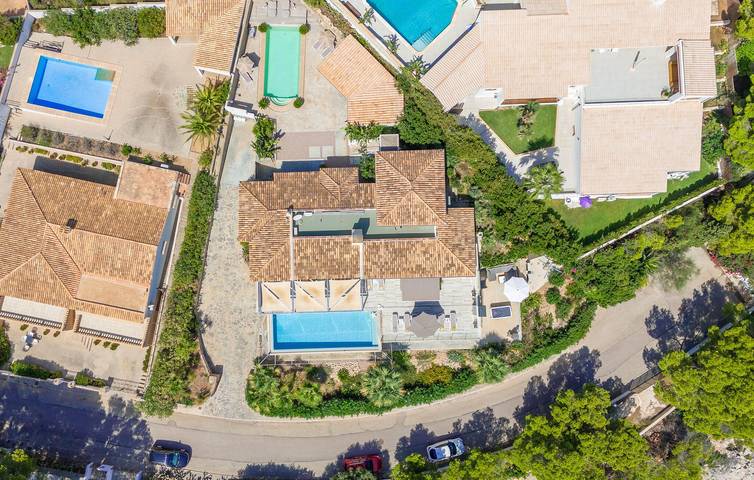 Sea View Apartment with Pool, Kitchen, AC & WiFi - 600m to Beach in Cala Provençal, Capdepera