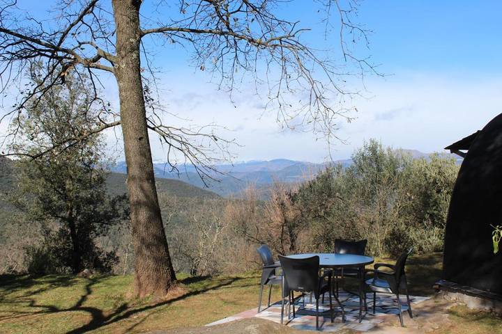 Gîte pour 4 personnes, avec jardin ainsi que vue et terrasse à Santa Pau - 4