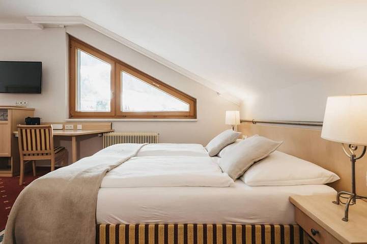 Ferienhaus für 2 Personen, mit Sauna und Garten sowie Balkon und Pool in Schladming