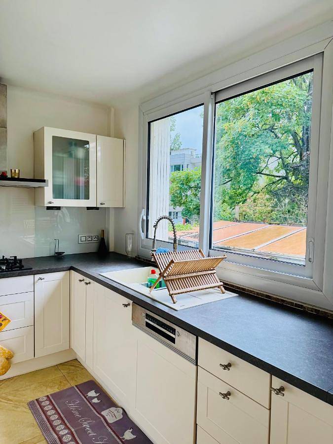 Location de vacances pour 8 personnes, avec jardin et terrasse à Montmorency