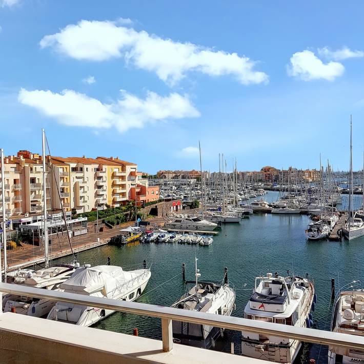 Gîte pour 4 personnes, avec balcon/terrasse dans Port du Cap d'Agde