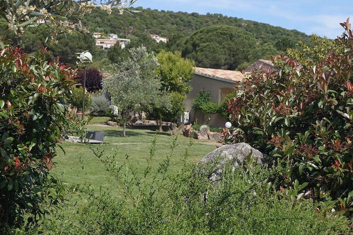 Maison d’hôte pour 2 personnes, avec piscine et jardin à Porto-Vecchio