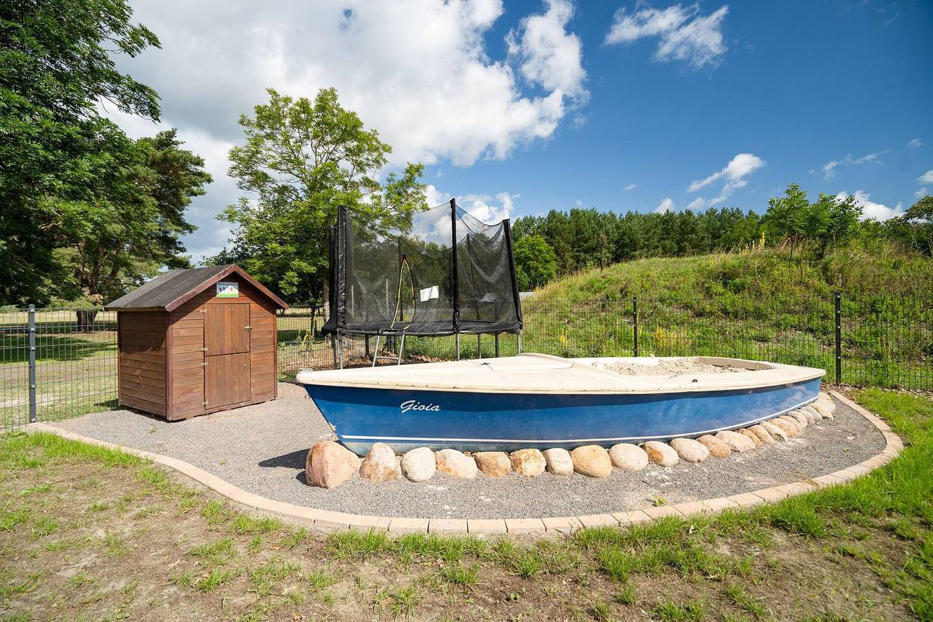 Ganze Wohnung, Neue, moderne Ferienwohnung am Müritz-Nationalpark, gr. Garten und Natur pur in Boek, Rechlin