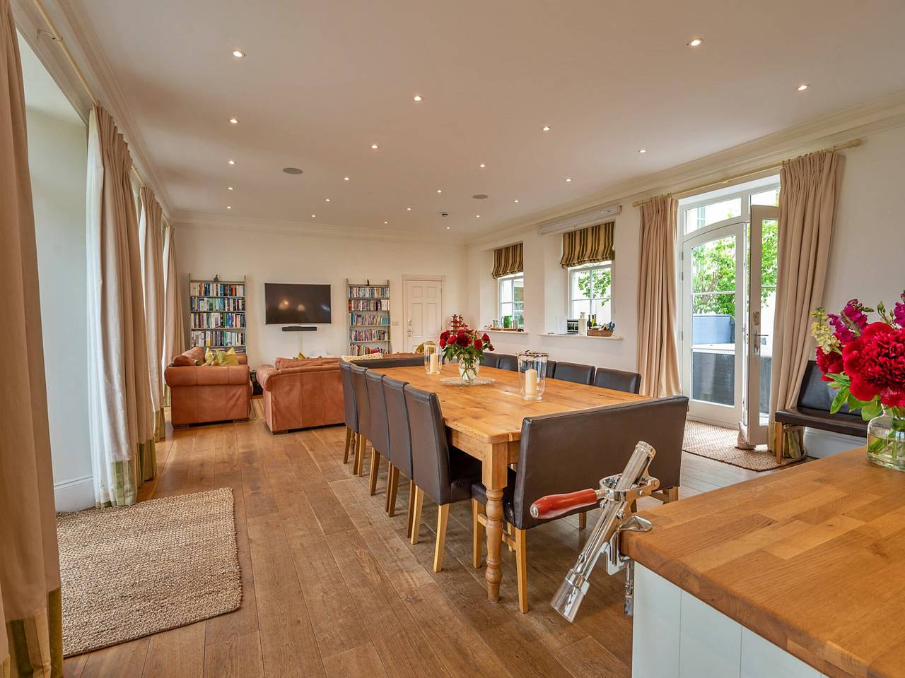 Self-catering retreat with pool, hot tub. in Perthshire