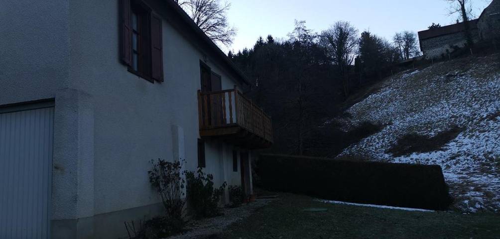 Location de vacances pour 4 personnes, avec vue et balcon à Vic-sur-Cère - 4