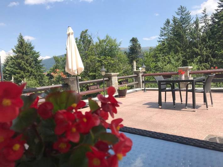 Gîte pour 2 personnes, avec terrasse et jardin à Sinaia