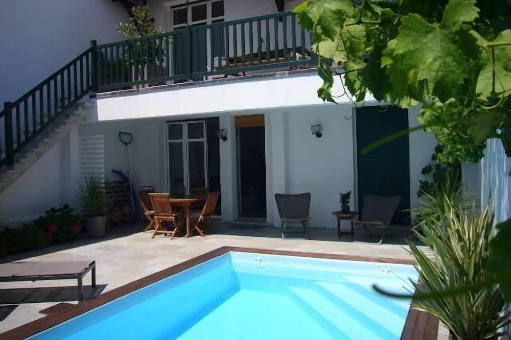 Sehr schönes baskisches Haus aus den 1930er Jahren mit beheiztem Pool im Zentrum von Biarritz in Biarritz, Bayonne und Umgebung