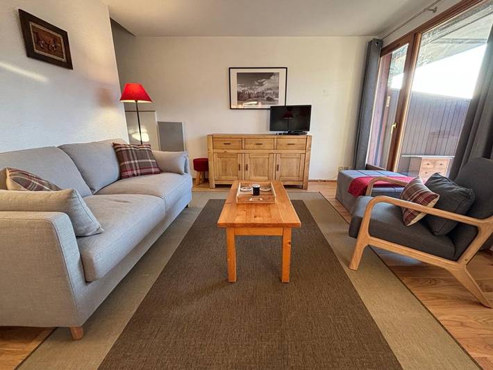Appartement entier, Appartement cosy pour 4 avec WiFi proche pistes et commerces in Crest-Voland, Région d'Albertville
