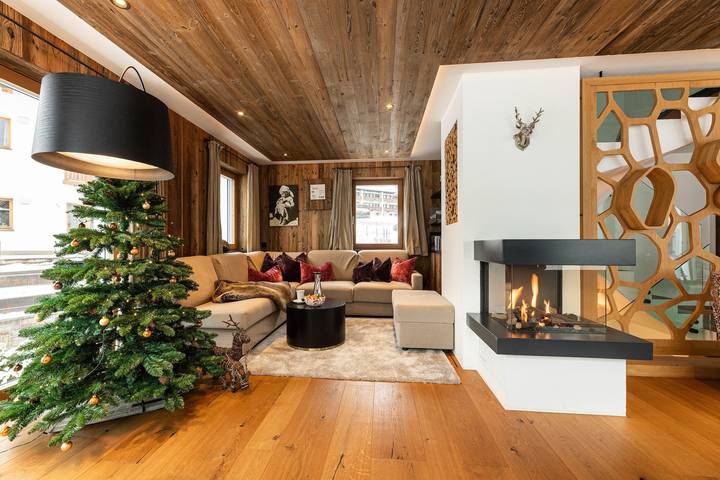Casa de vacaciones para 9 personas, con Balcón y Jacuzzi además de Jardín y Piscina para niños en Val Gardena