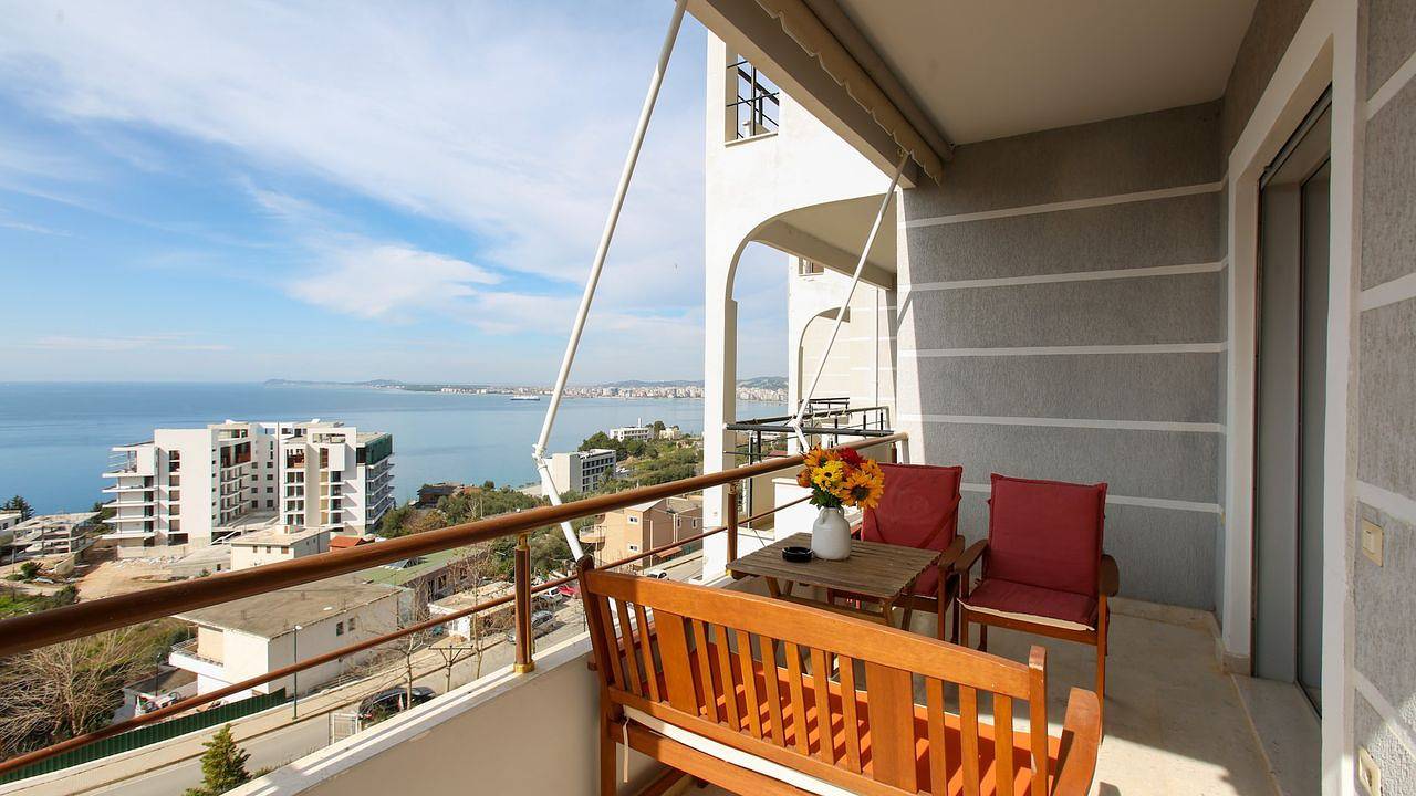 Hel semesterlägenhet, Ferienwohnung für 5 Personen (90 m²) in Bashkia e Vlorës in Vlora (Stad), Vlora
