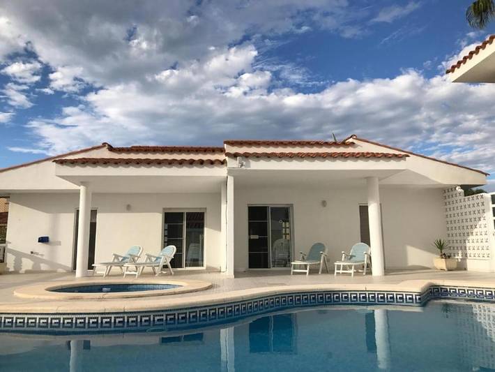 Casa rural para 4 personas, con jardín además de vistas y piscina en Delta del Ebro - 3