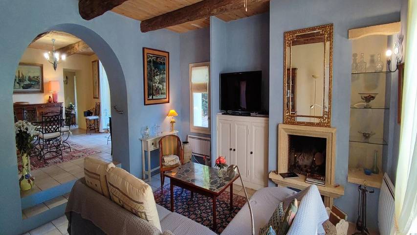 Location de vacances pour 8 personnes, avec jardin et piscine à Puisserguier - 2