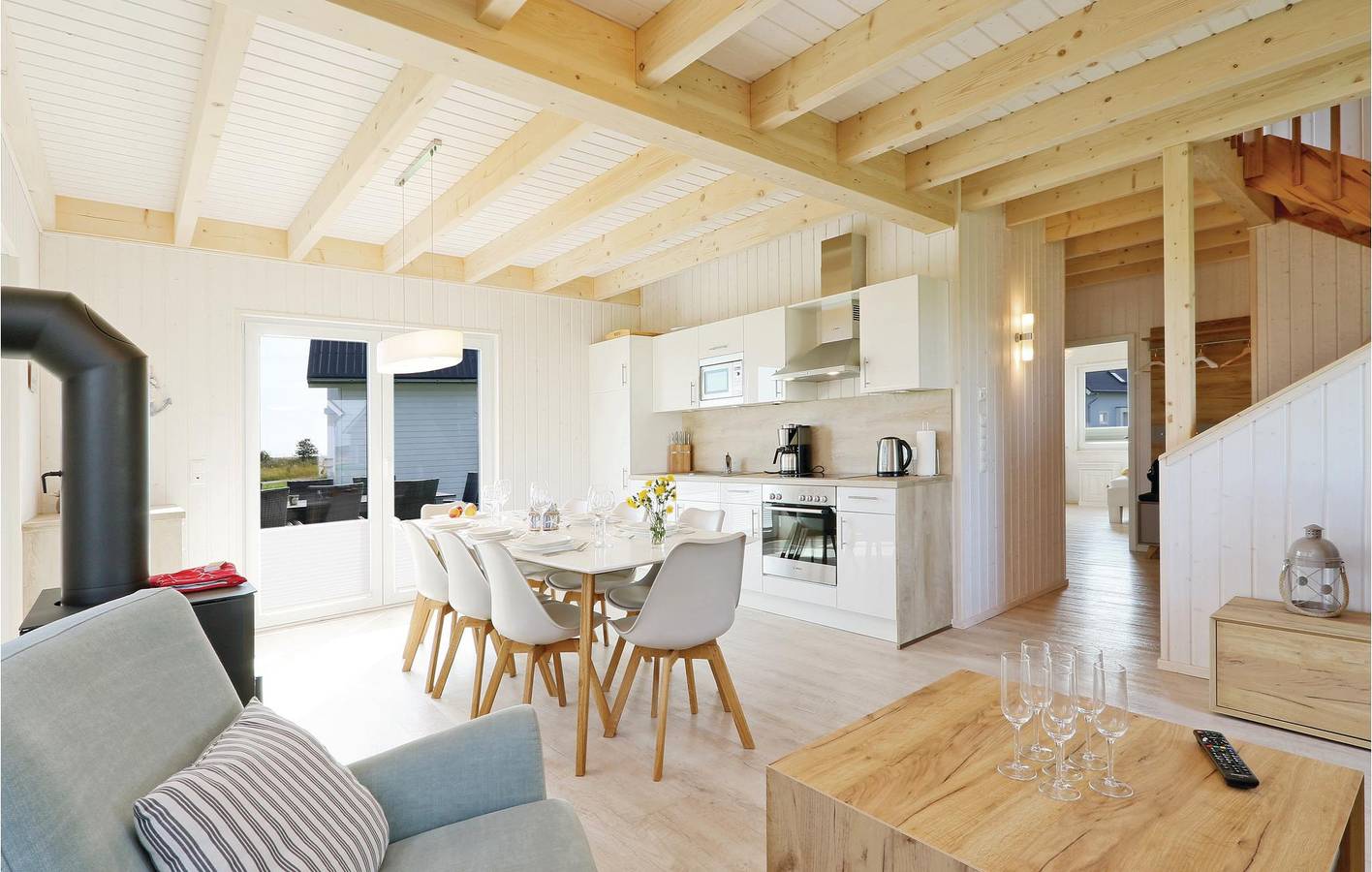 Cozy 115m² Apt: Beach 700m, Parking, TV & Wifi in Olpenitz, Kappeln
