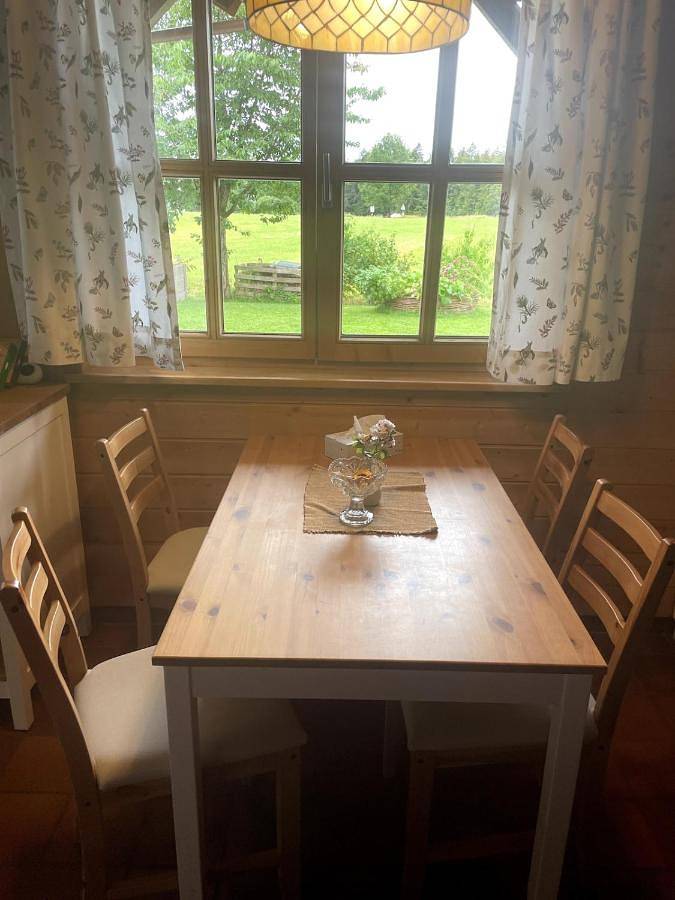 Ferienwohnung für 3 Personen, mit Terrasse und Garten sowie Ausblick