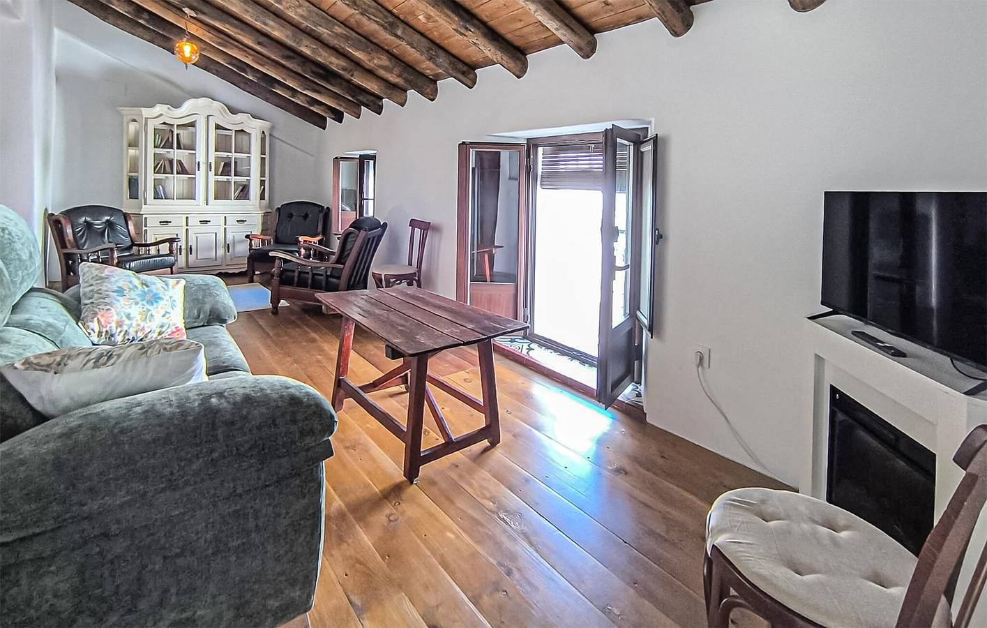 Gemütliche Wohnung mit Pool und Kamin – 400 m zum Stadtzentrum in Castilblanco de los Arroyos, Sevilla Provinz