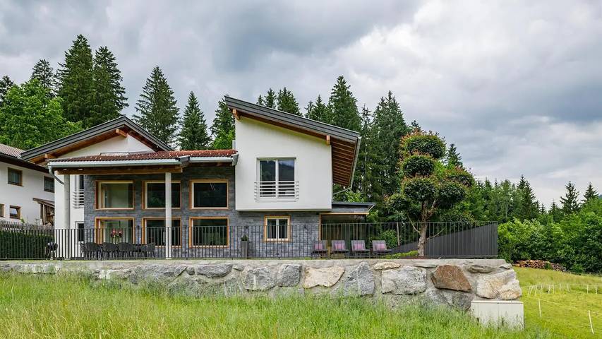 Ferienhaus für 12 Personen, mit Balkon und Sauna sowie Garten in Tirol - 2