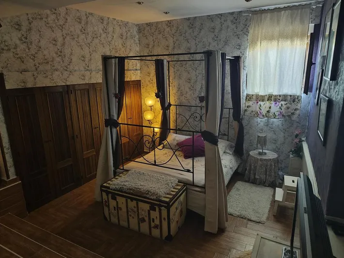 Casa de huéspuedes para 2 personas, con piscina además de jardín y jacuzzi - 1