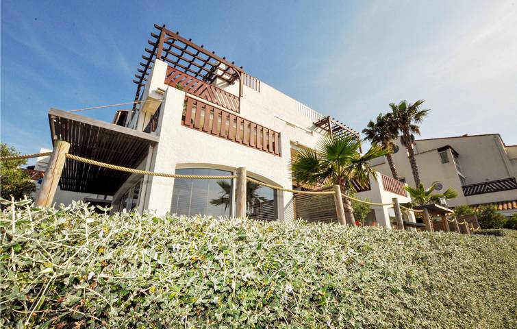 Gîte pour 6 personnes, avec piscine et terrasse à Saint-Cyprien - 2