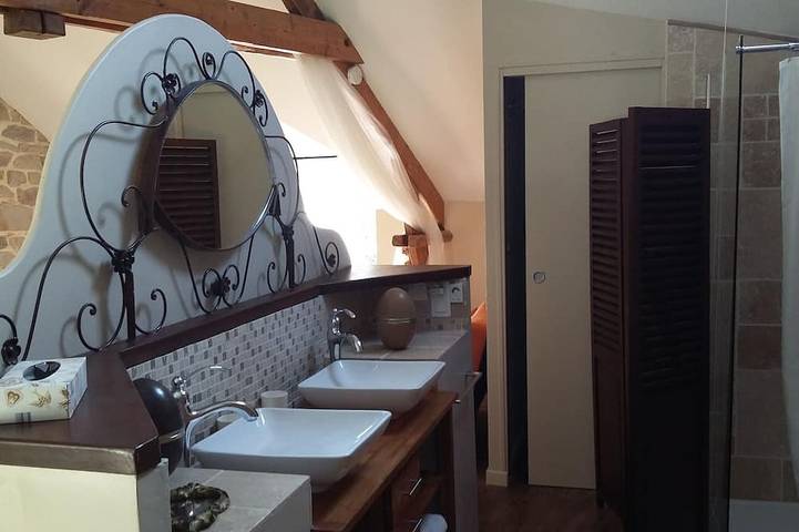 Typrad  maison de paludiers dans un village le charme de la pierre in Guérande, Côte d'Amour