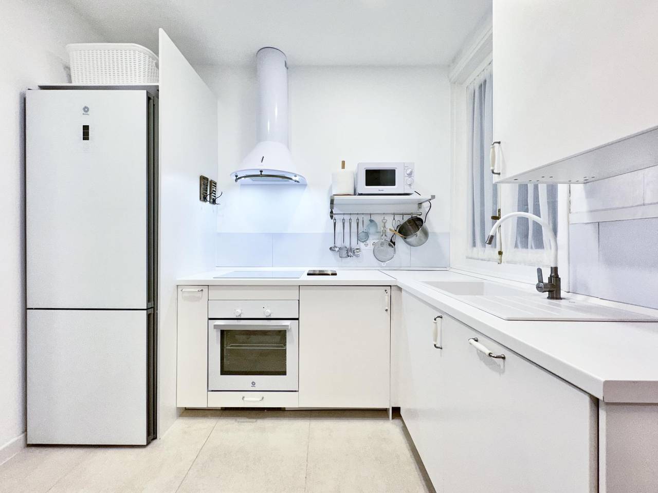 Apartamento vacacional entero, Alfonso Xii - 4 dormitorios junto a Retiro in Madrid, Provincia de Madrid