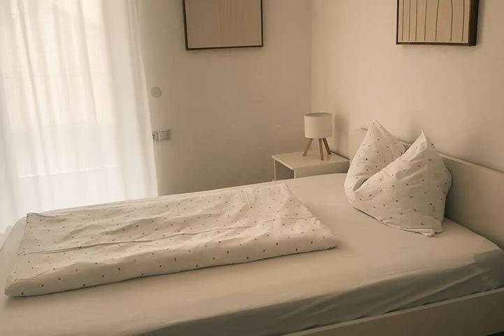 Ganze Wohnung, Dachgeschosswohnung mit herrlicher Aussicht, großem Balkon und jetzt Gäste-Wc in Tramin an der Weinstraße, Nonsberggruppe