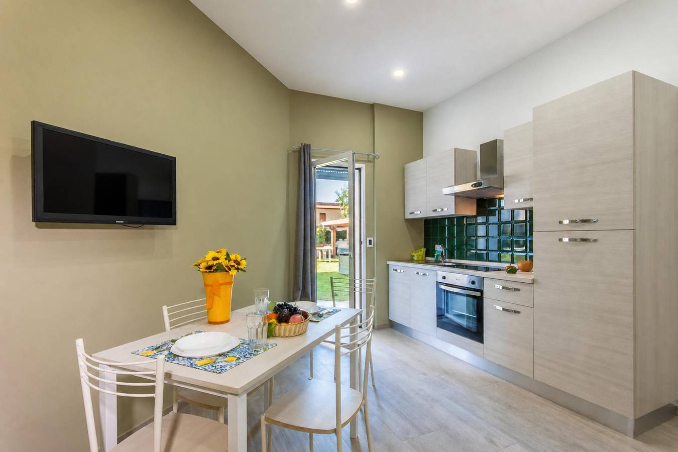 Appartamento intero, Casa Smeralda a 200m From The Sea in Villaggio delle Conchiglie, Augusta (comune)