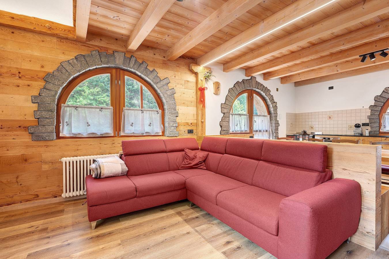 Chalet „Maso Rubino“ mit Bergblick, Balkon und Wlan in Pontara, Rabbi