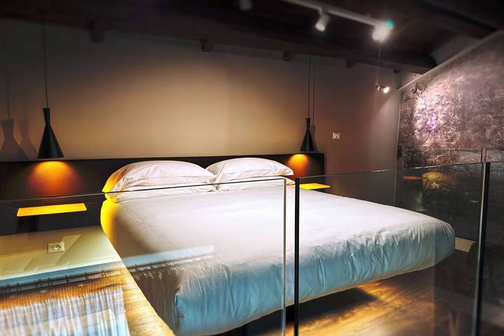 Luxury Loft in 16th-century Renaissance Palace in Cathedral Square in L'Aquila, Gran Sasso