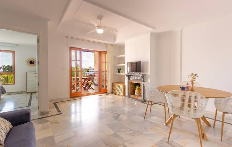 Apartamento vacacional entero, Apartamento con vistas al mar, piscina y parking a 500m de la playa de La Galera in Cabo de Palos, Cartagena
