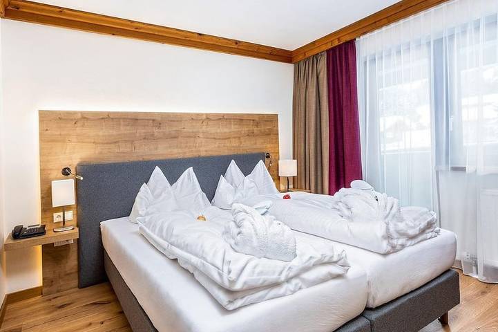 Ferienhaus für 2 Personen, mit Garten und Pool sowie Sauna