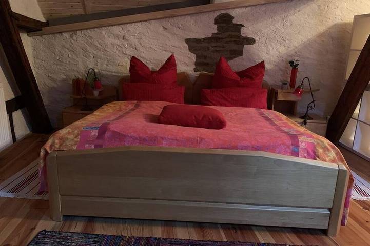 Ferienwohnung für 2 Personen, mit Terrasse und Garten sowie Sauna in Hatzenport - 2