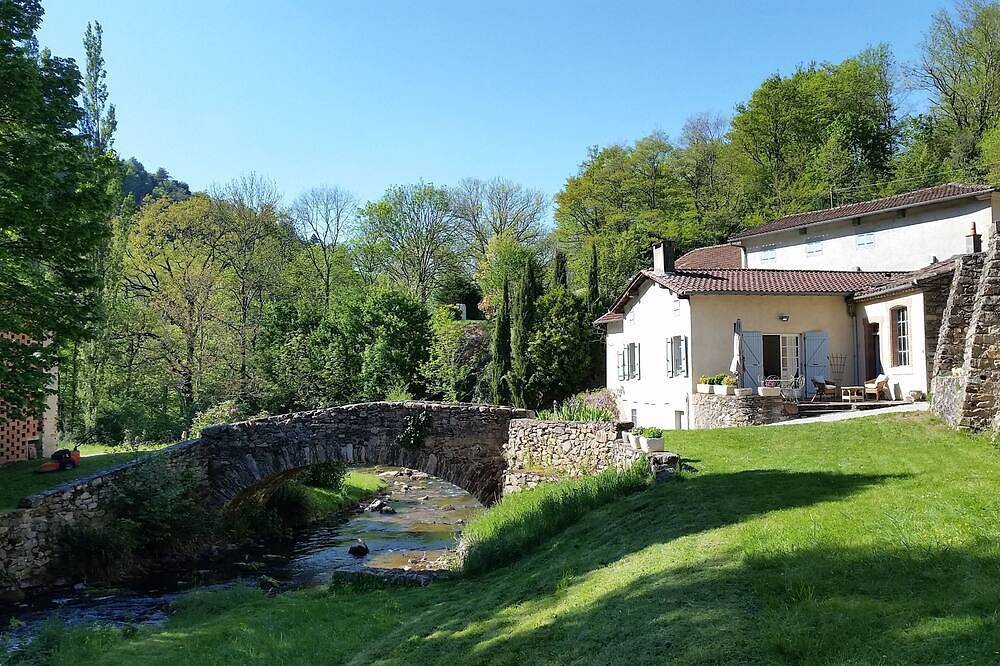 Charmantes Haus und kleines Paradies im Grünen in Durfort, Lauragais