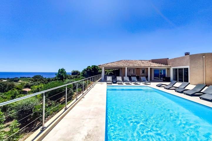 Villa per 10 persone, con terrazza e giardino - 1
