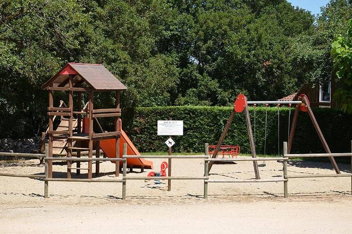 Tente pour 8 personnes, avec piscine, animaux acceptés à Rocamadour - 2