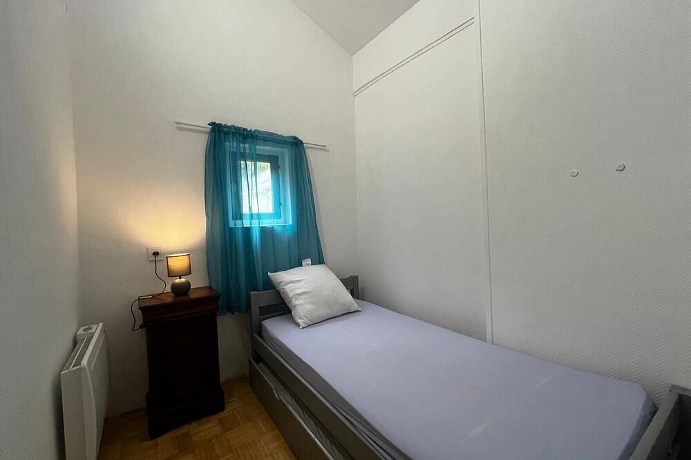 La Tranquillité Dans Tous ses États in Sainte-Geneviève-des-Bois, Essonne