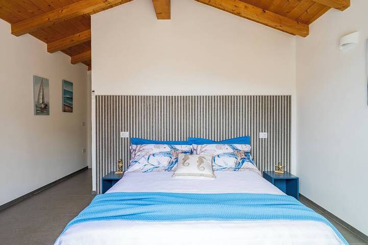 Casa Indipendente a due Passi dal Centro Storico con Ampie Verande e Cortile in Tortolì, Ogliastra Provinz