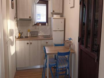 Apartment for 3 People in Starigrad, Velebit Nature Park, Photo 4