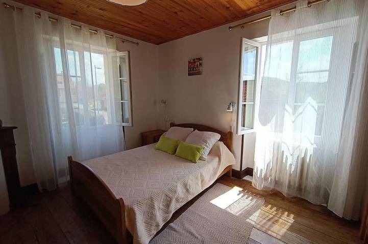 Location de vacances pour 5 personnes, avec jardin à Saint-Martin-Labouval - 3