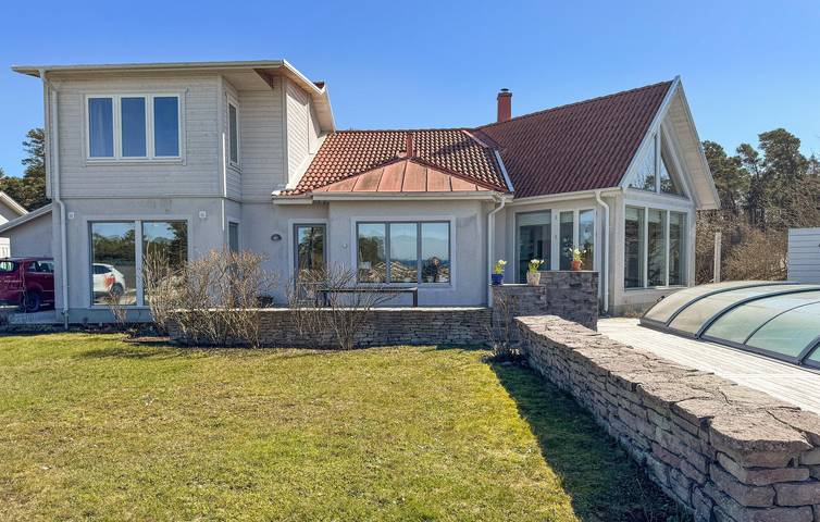 Feriehus for 7 personer, med terrasse og hage - 1