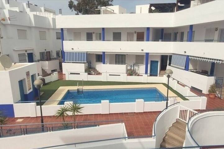 Apartamento de vacaciones para 6 personas, con piscina - 1