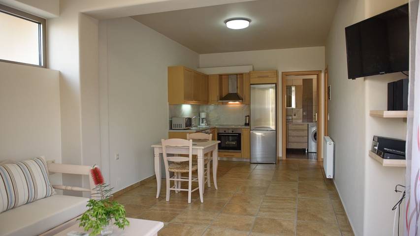 Ferienwohnung für 2 Personen, mit Garten und Pool in Pitsidia - 2