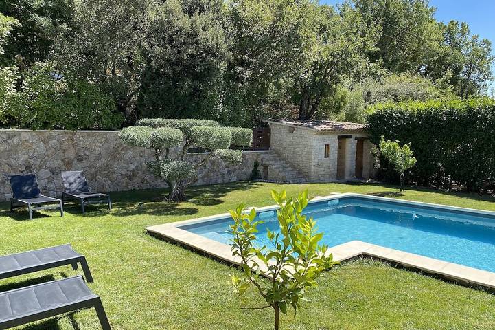 Villa pour 8 personnes, avec Terrasse et Jardin à Pertuis