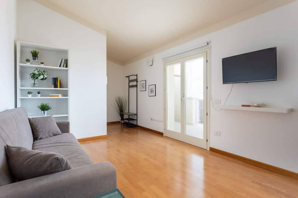 Entire apartment, Attico Eleonora – Terrazza & Parcheggio in Centro in Oristano, Campidano