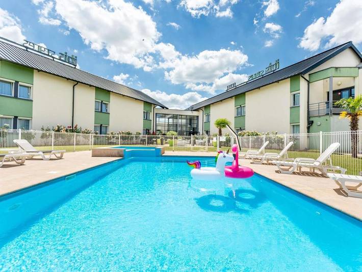 Hôtel pour 2 personnes, avec jardin ainsi que piscine et vue, animaux acceptés