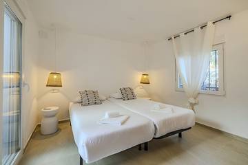 Villa pour 4 Personnes dans Las Marinas, Dénia, Photo 1